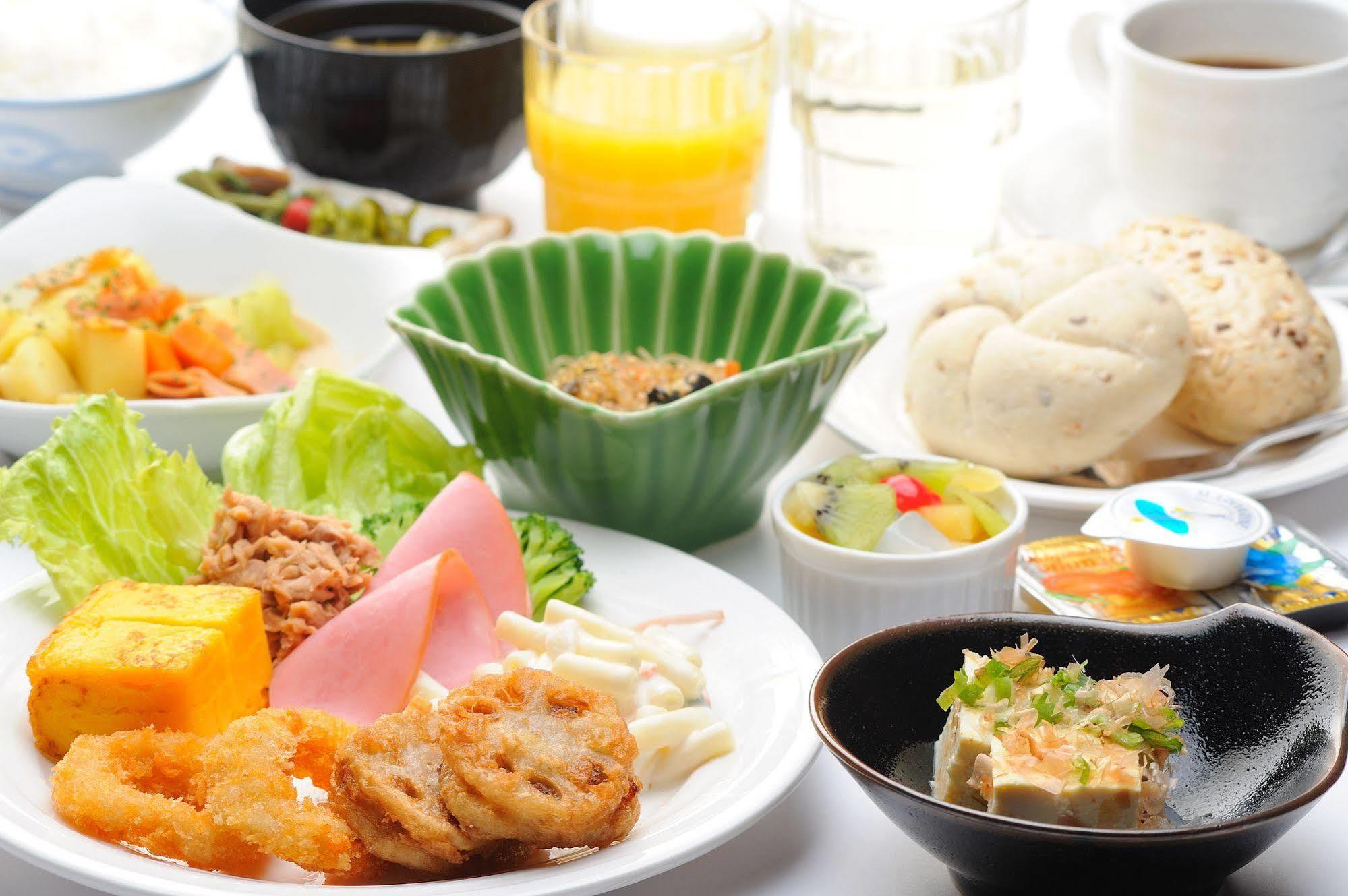 鹤冈站前路线酒店 鹤冈市